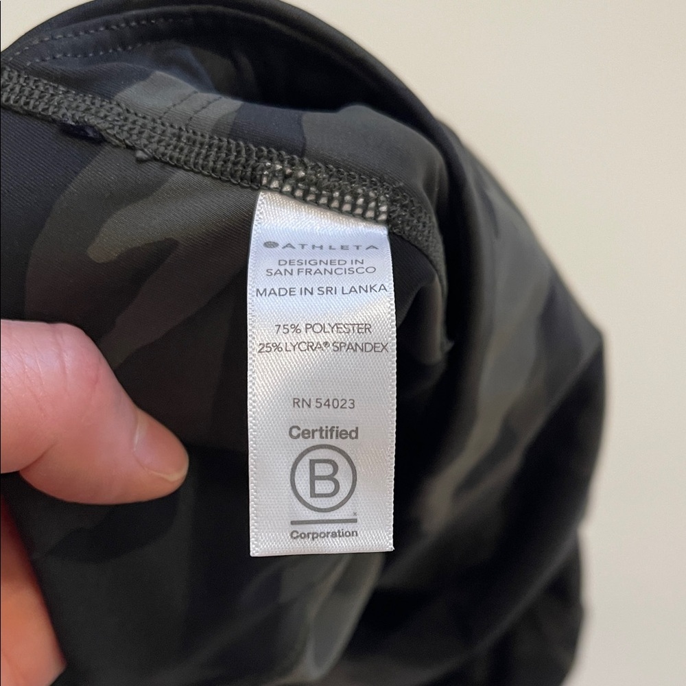 Athleta Ultimate 7/8 Tight Camo Print Leggings - Picture 9 of 11